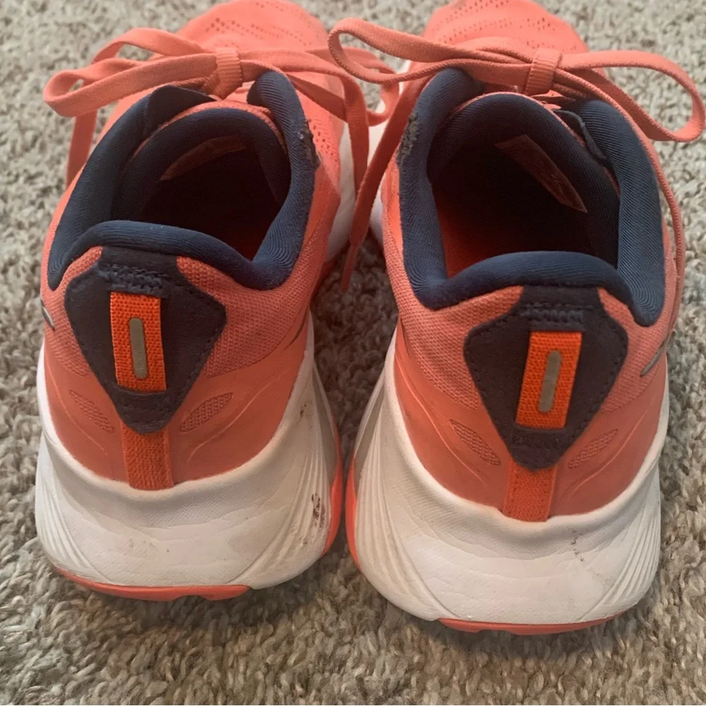 Saucony coral orange running‎ shoes size 7.5 workout walking gym comfort shoes